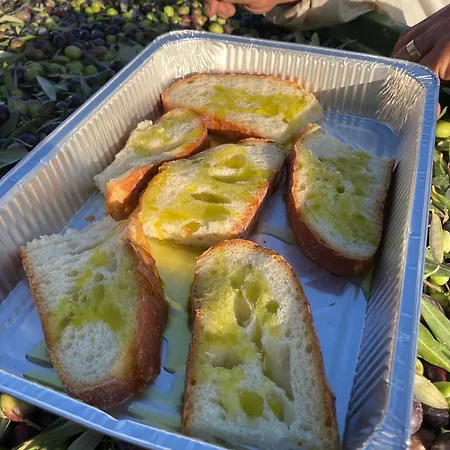 Colle Della Pace شقة